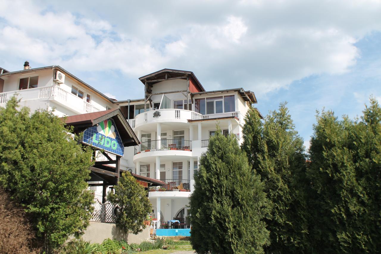 Family Hotel Ludo Varna Exterior photo