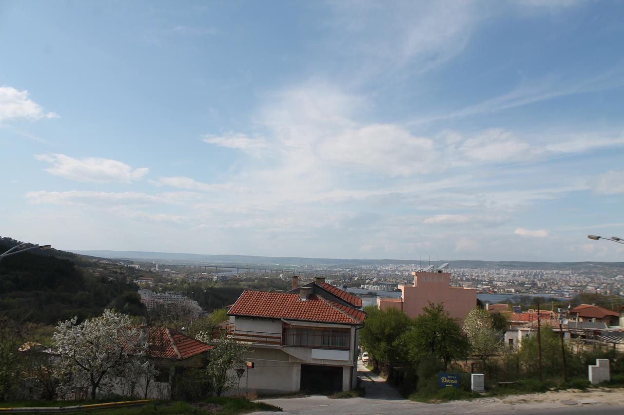 Family Hotel Ludo Varna Exterior photo